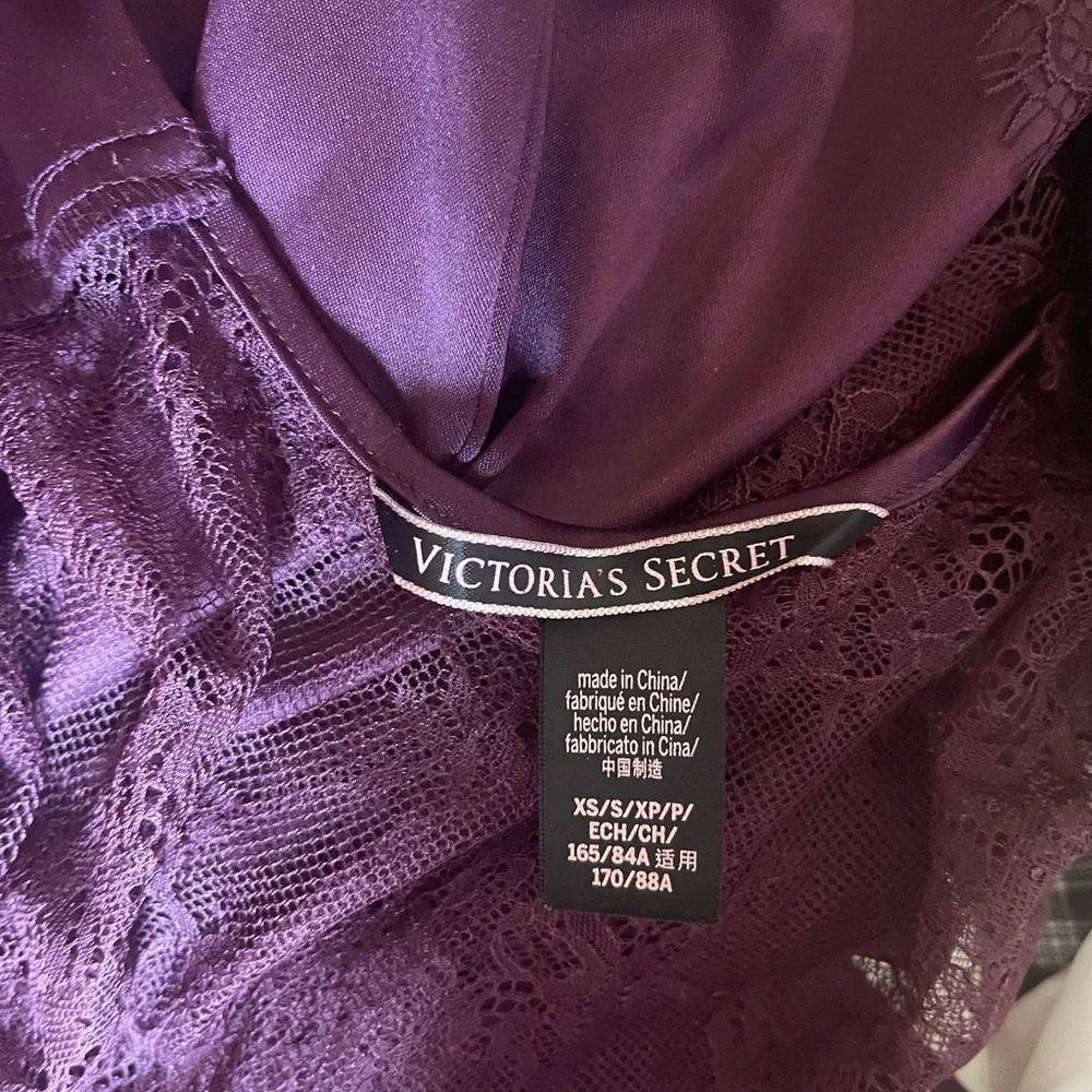 Victoria’s Secret Robe - Picture 4 of 5